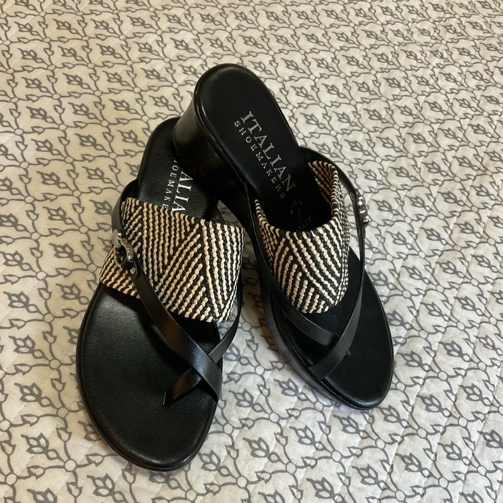 Italian Shoemakers Black and Cream Women's Sandals
